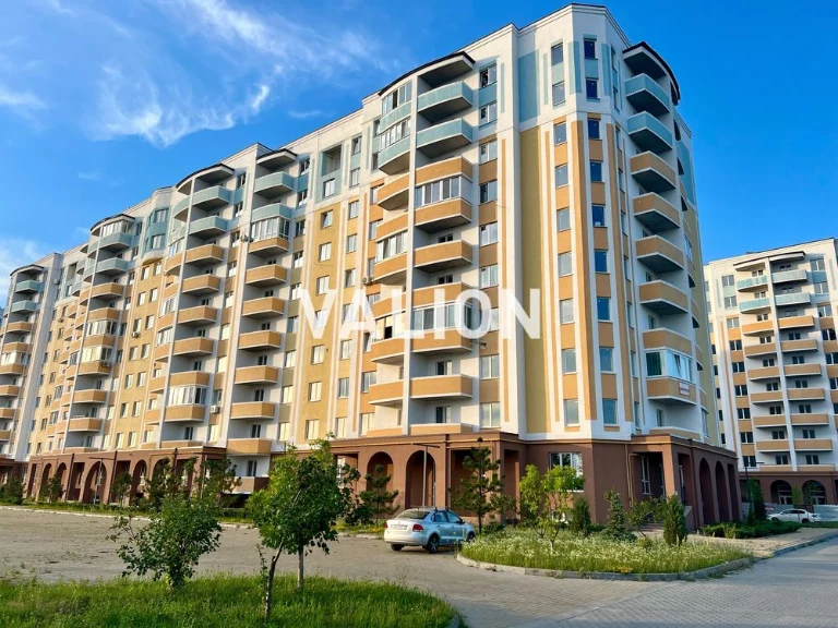 Re-sale! Sale of a large 2-room apartment in the "Sunny Home" residential complex