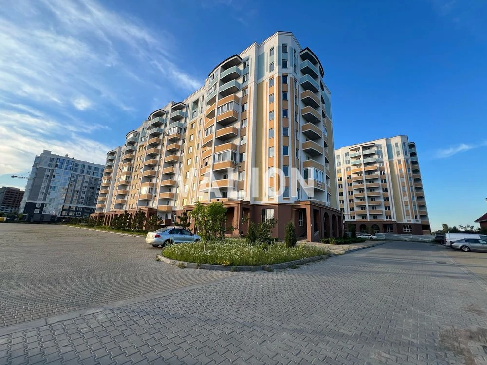 Re-sale! Sale of a large 2-room apartment in the "Sunny Home" residential complex