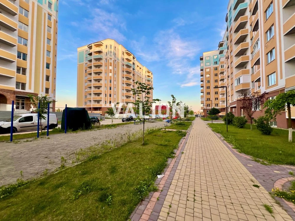 Re-sale! Sale of a large 2-room apartment in the "Sunny Home" residential complex