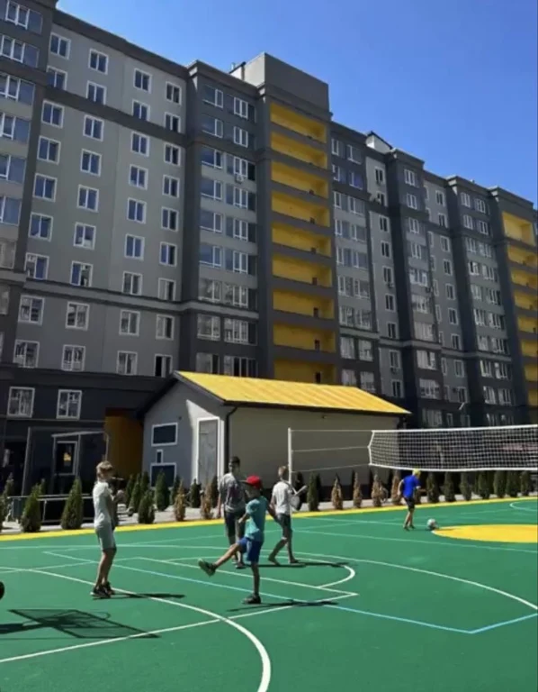 Однокімнатна квартира з частковим ремонтом