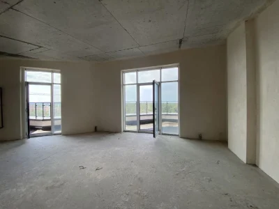 Apartment with Terrace! Huge Three-Room Apartment! Minimum Taxes!