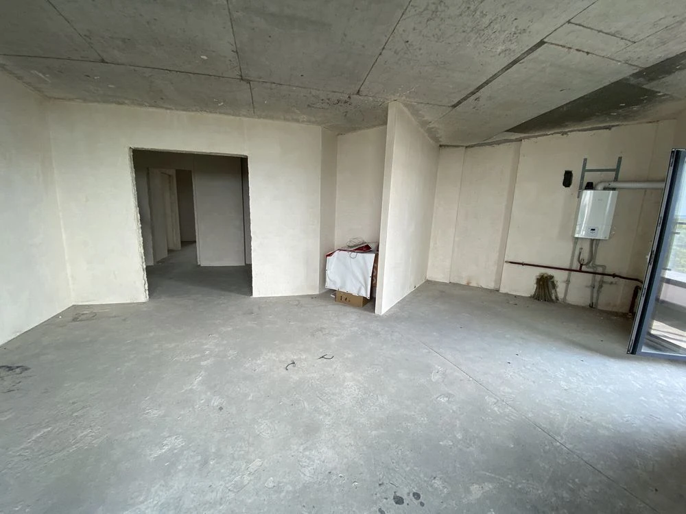 Apartment with Terrace! Huge Three-Room Apartment! Minimum Taxes!