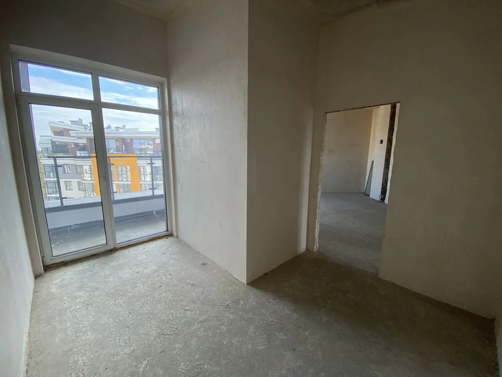 Apartment with Terrace! Huge Three-Room Apartment! Minimum Taxes!