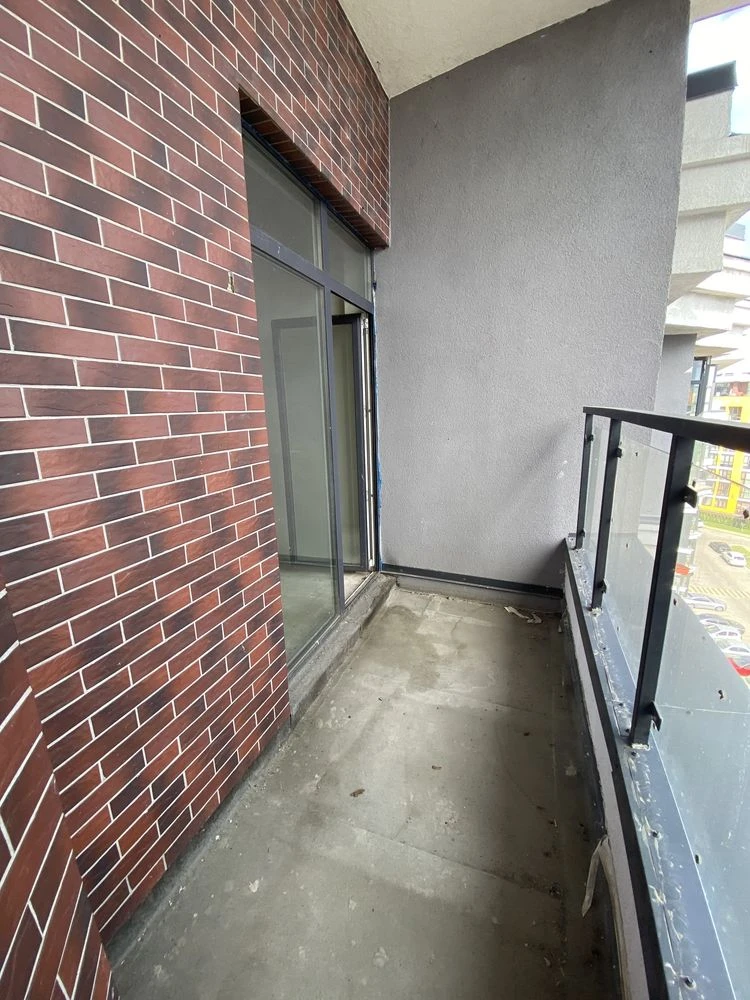 Apartment with Terrace! Huge Three-Room Apartment! Minimum Taxes!
