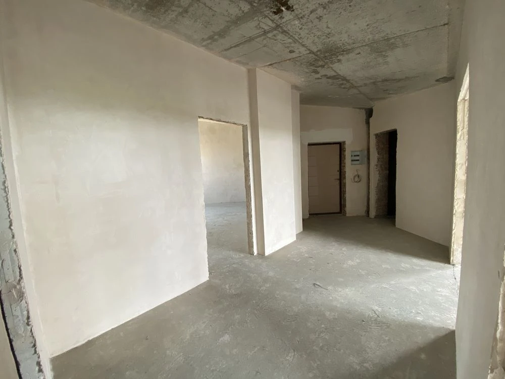 Apartment with Terrace! Huge Three-Room Apartment! Minimum Taxes!