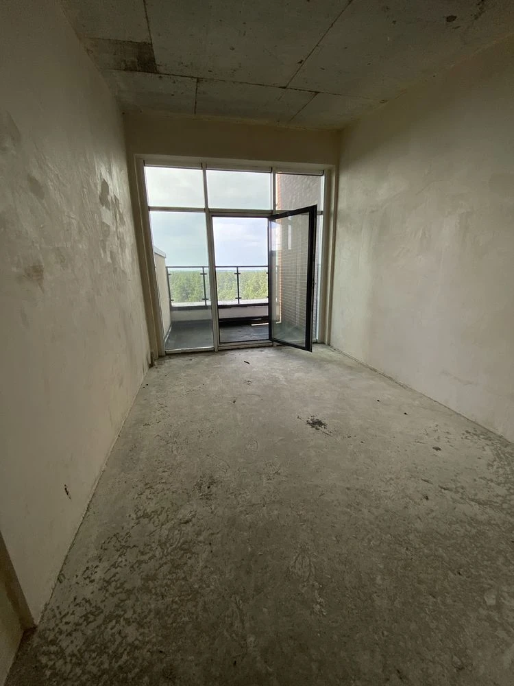 Apartment with Terrace! Huge Three-Room Apartment! Minimum Taxes!