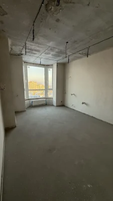 Urgent Sale: 2-bedroom apartment, house with generator