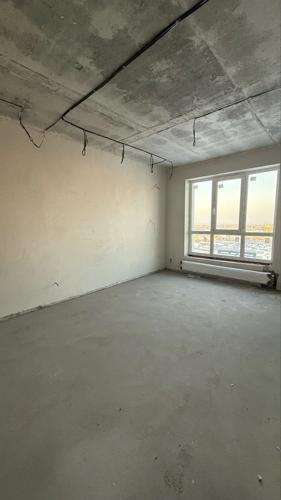 Urgent Sale: 2-bedroom apartment, house with generator