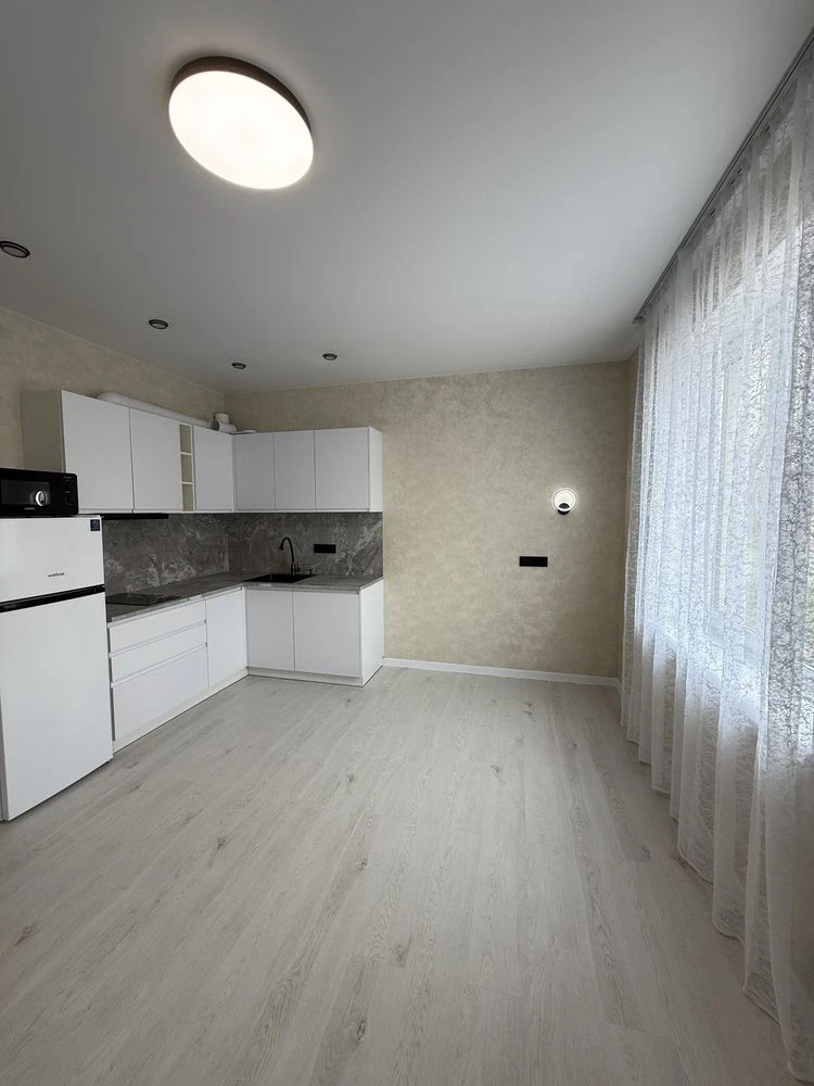 Продам 1-кімнатну квартиру | 30 м² | новий ремонт | меблі та техніка