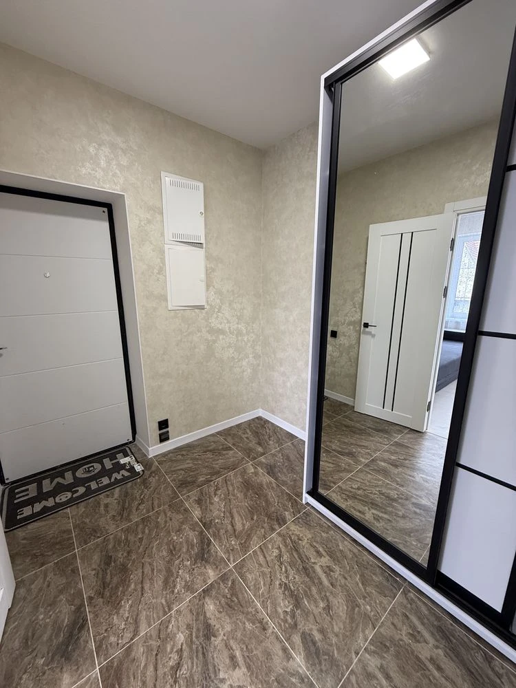 Продам 1-кімнатну квартиру | 30 м² | новий ремонт | меблі та техніка