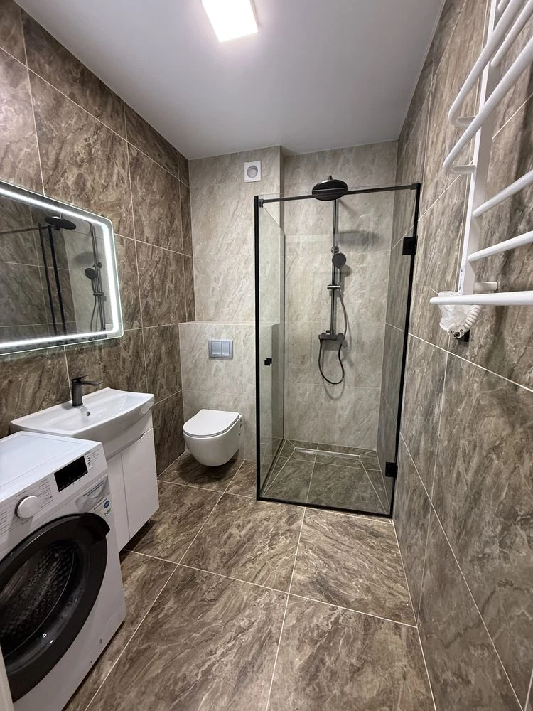 Продам 1-кімнатну квартиру | 30 м² | новий ремонт | меблі та техніка