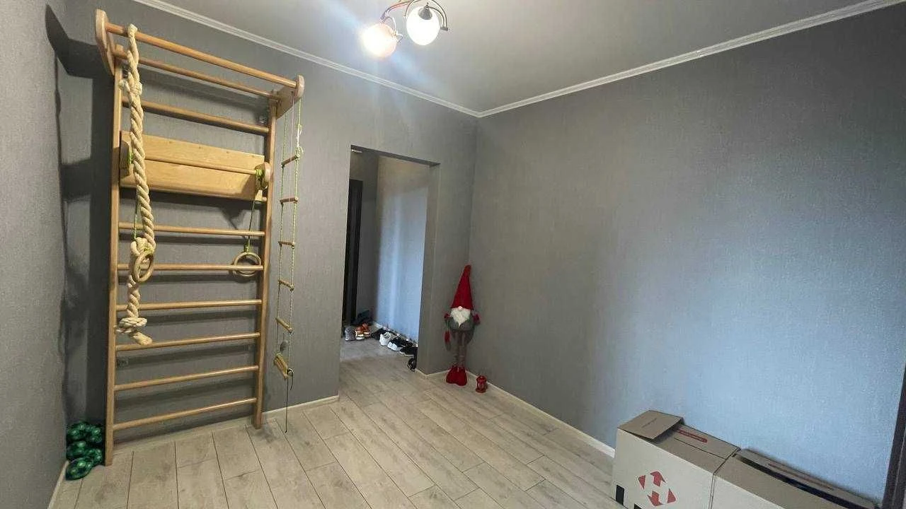 3 кім. квартира з ремонтом, в Бучі, вул. Яблунська