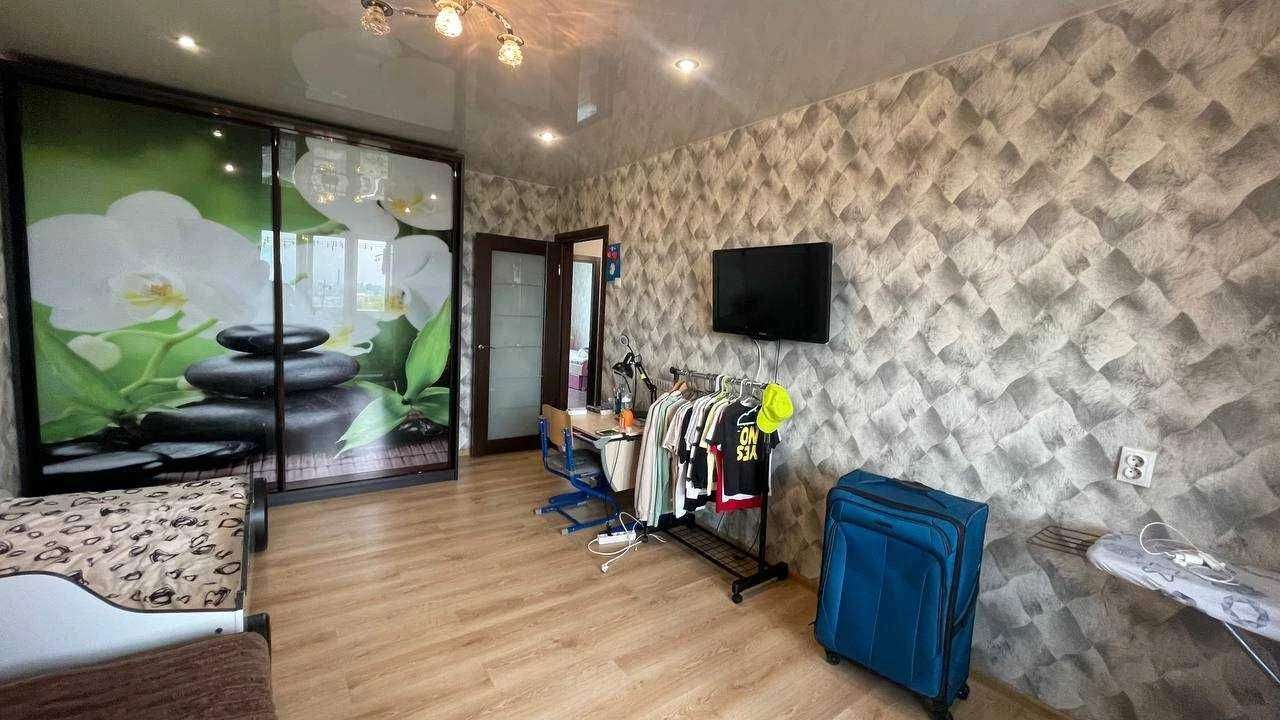 3 кім. квартира з ремонтом, в Бучі, вул. Яблунська
