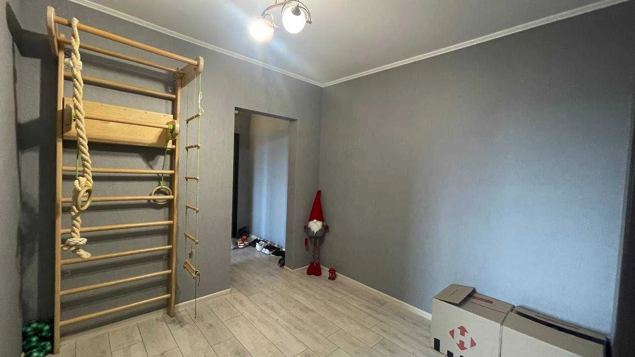 3 кім. квартира з ремонтом, в Бучі, вул. Яблунська