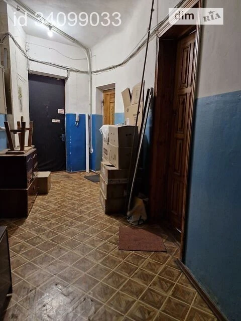 Room for sale 19.8 sq. m. on Serhiy Berehovoy St. 16/14 •