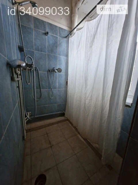 Room for sale 19.8 sq. m. on Serhiy Berehovoy St. 16/14 •
