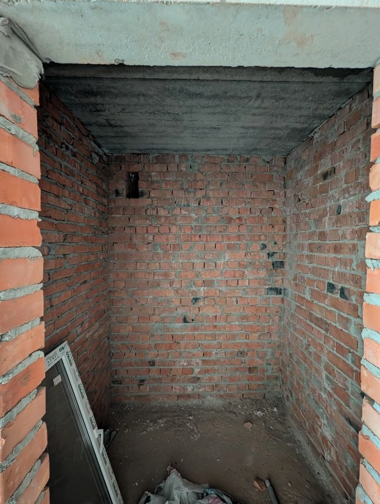 Продам 1к квартиру  25м2 є газ! Біля Міського Парку! 600$/м2