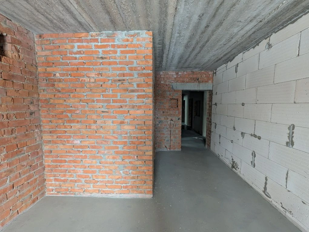 Продам 1к квартиру  25м2 є газ! Біля Міського Парку! 600$/м2