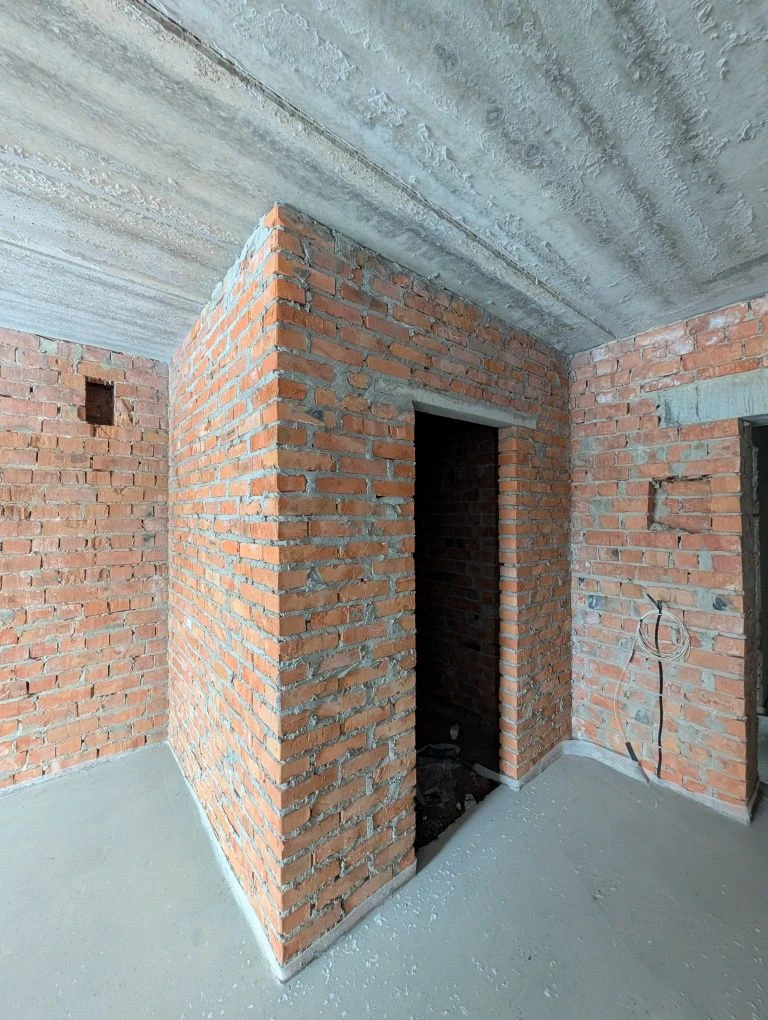 Продам 1к квартиру  25м2 є газ! Біля Міського Парку! 600$/м2
