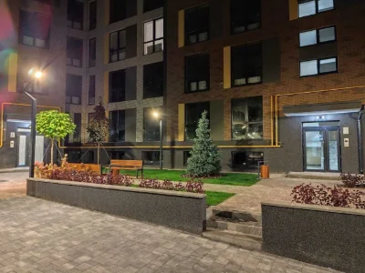 3-кімнатна Квартира з гардеробною 76м2.!Будинок закритою тер