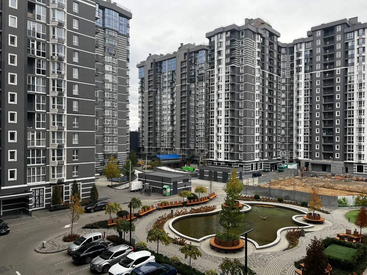 Продаж повноцінної 2 КІМ квартири з великою кухнею, ЖК «Гран