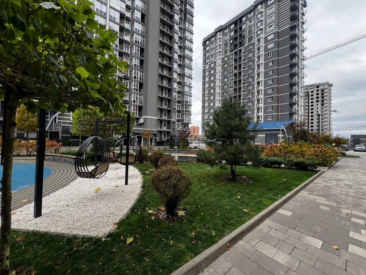 Продаж повноцінної 2 КІМ квартири з великою кухнею, ЖК «Гран