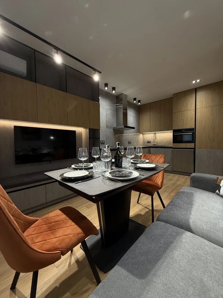 LUXURY двокімнатна квартира з ДУЖЕ якісним ремонтом! ЖК Бізн