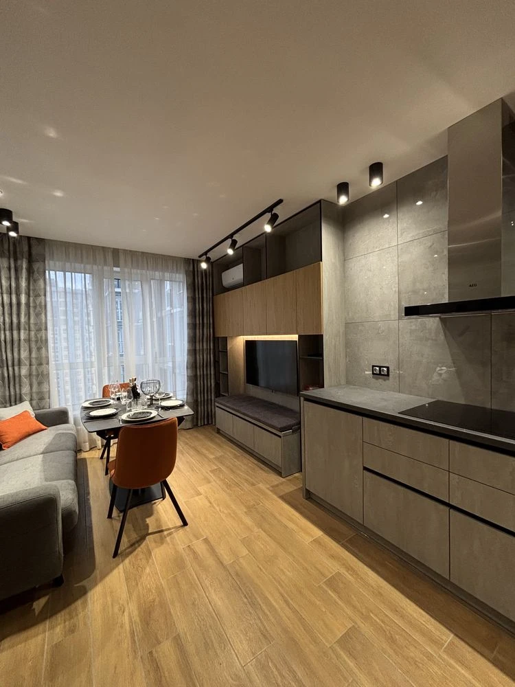 LUXURY двокімнатна квартира з ДУЖЕ якісним ремонтом! ЖК Бізн