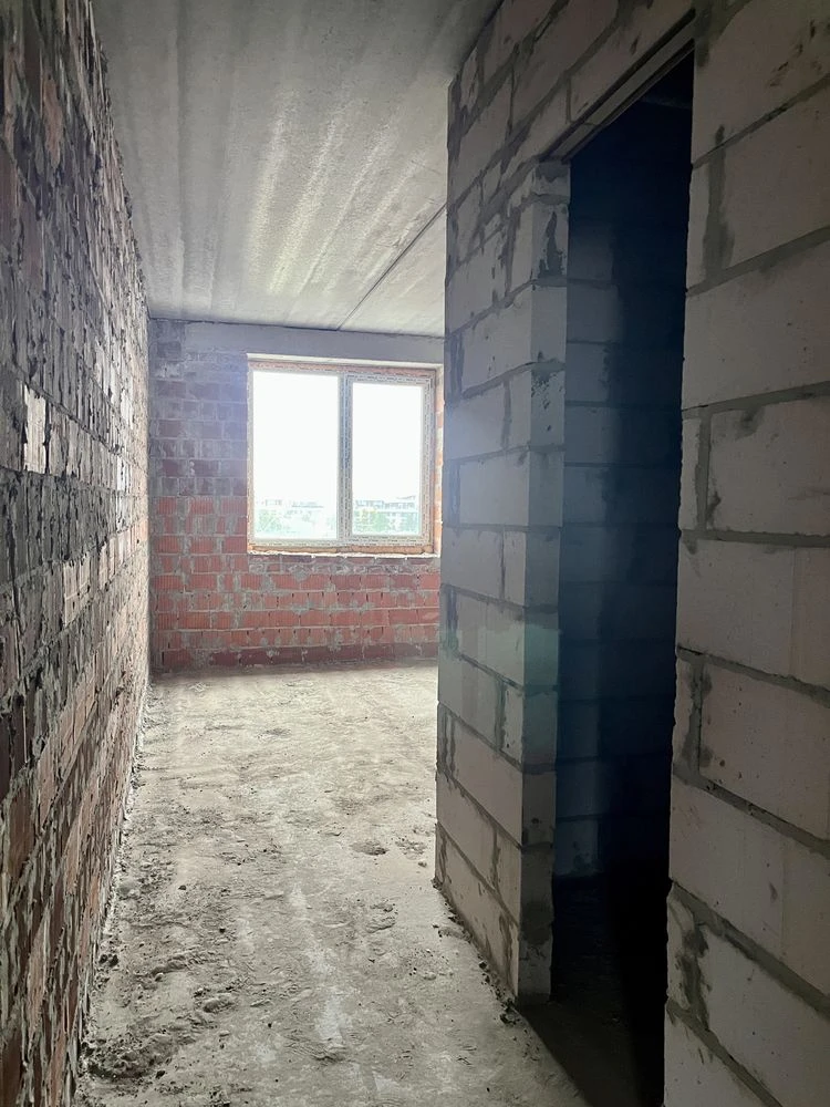 Квартира з газом. Поруч парк.