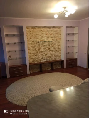 Продам 2 кім. квартиру + бонус комірка та підвал