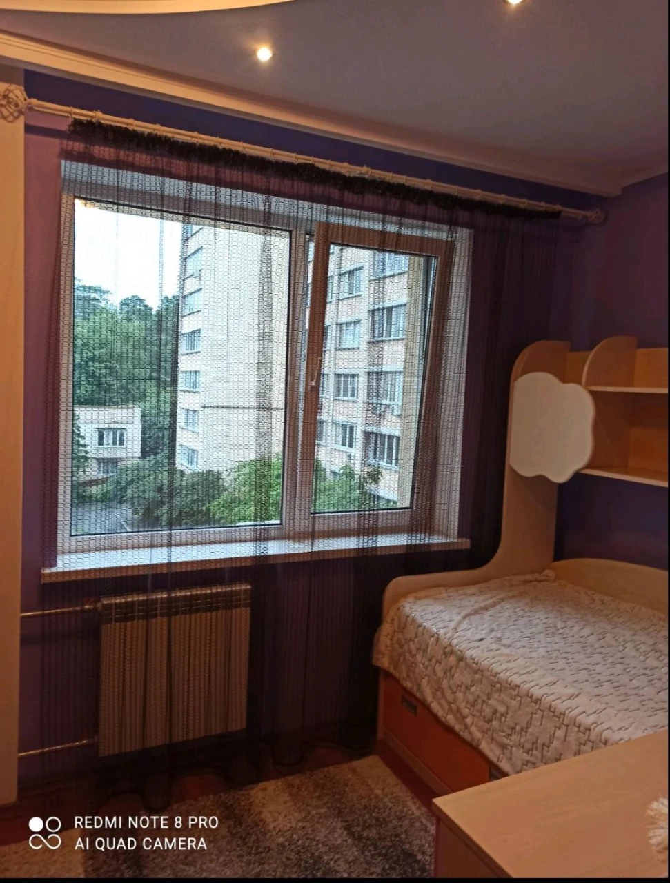Продам 2 кім. квартиру + бонус комірка та підвал