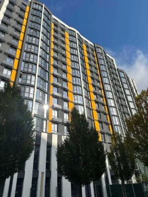 Продається 1-кімнатна квартира в центрі Бучі