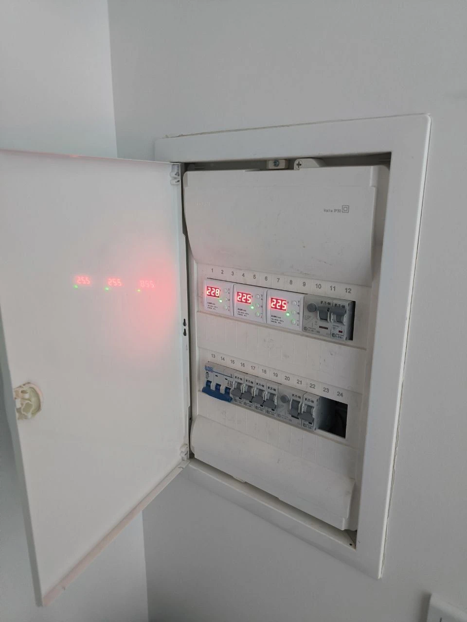 Продам 1-комнатную 3% комiciя