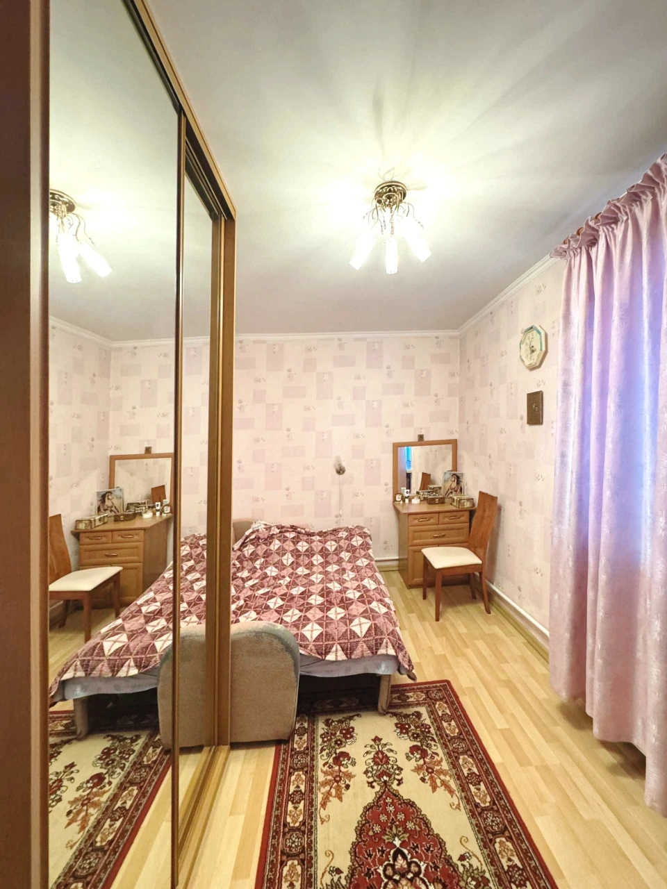 Продаж 3 к.квартири з ремонтом та меблями. Заїзжай та живи.