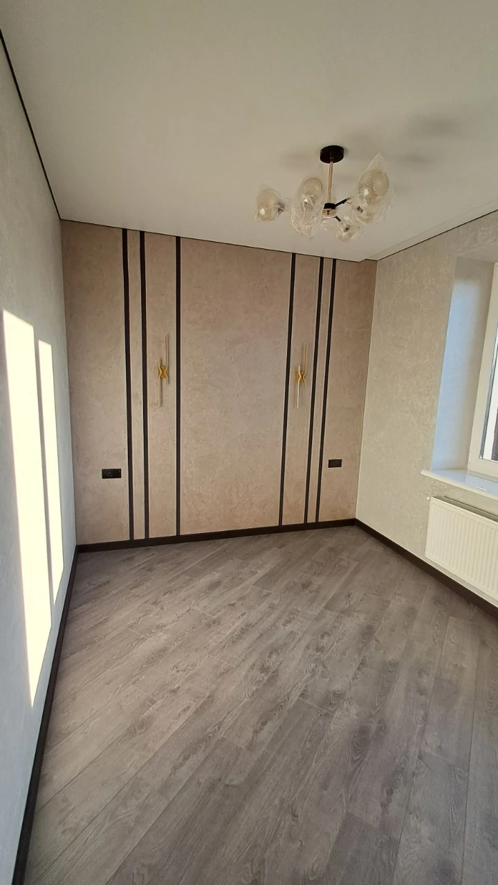 For Sale 3-room apartment in the town of Lyobtin