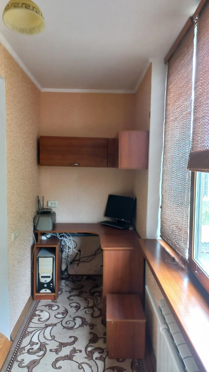 Apartment for sale with major renovation in Lybotyn