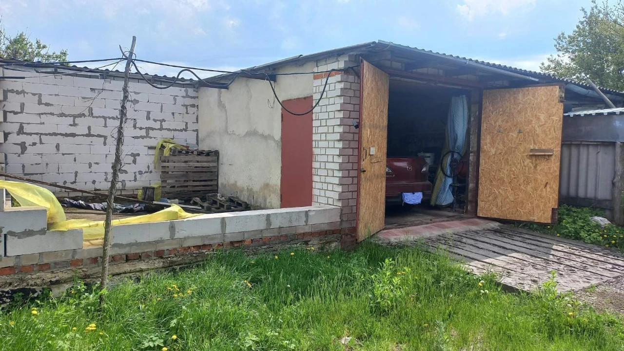 Apartment for sale with major renovation in Lybotyn