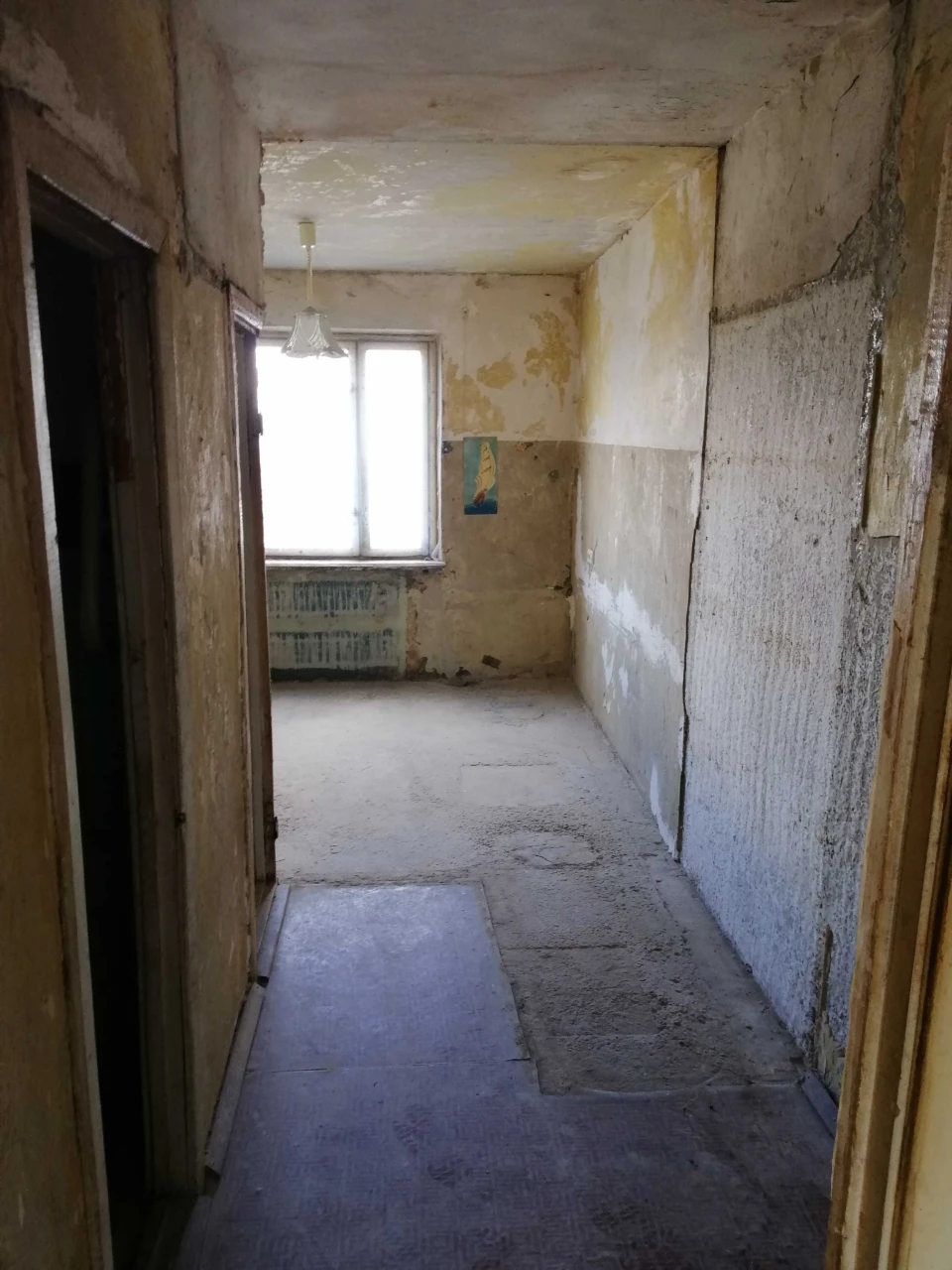 м. Березань, Броварський р-н, 3-к. квартира під ремонт, 2400