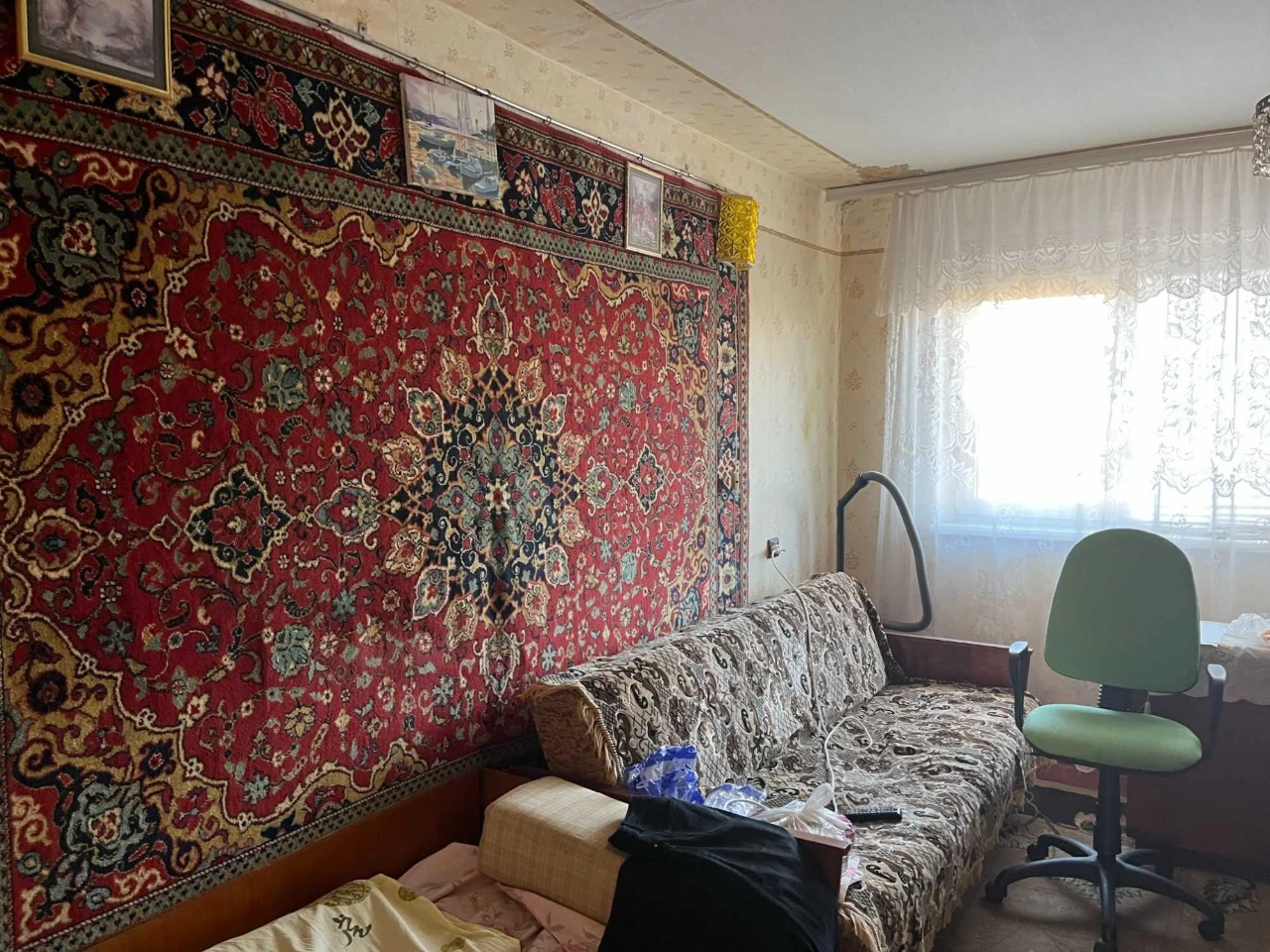 Продається трикімнатна квартира Процишина б.9