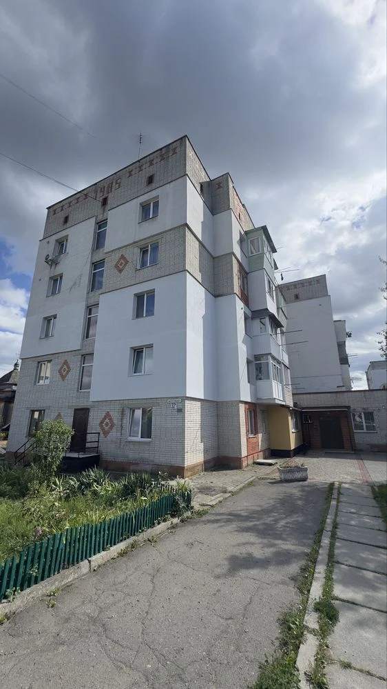 Продаж 2-кімнатної квартири в Моршині