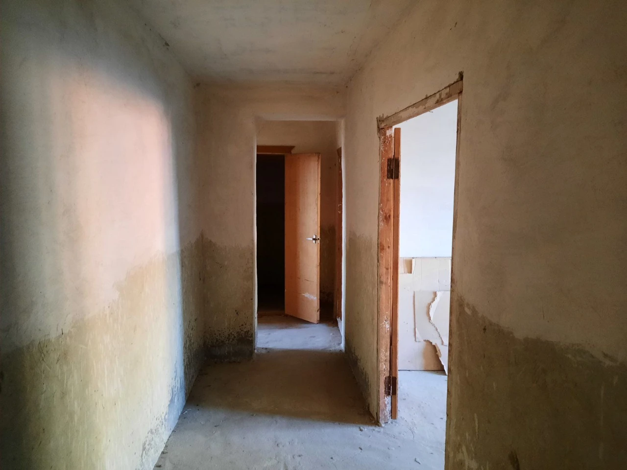 Власник. Продам трьох кімнатну квартиру в курорті Моршин 70м