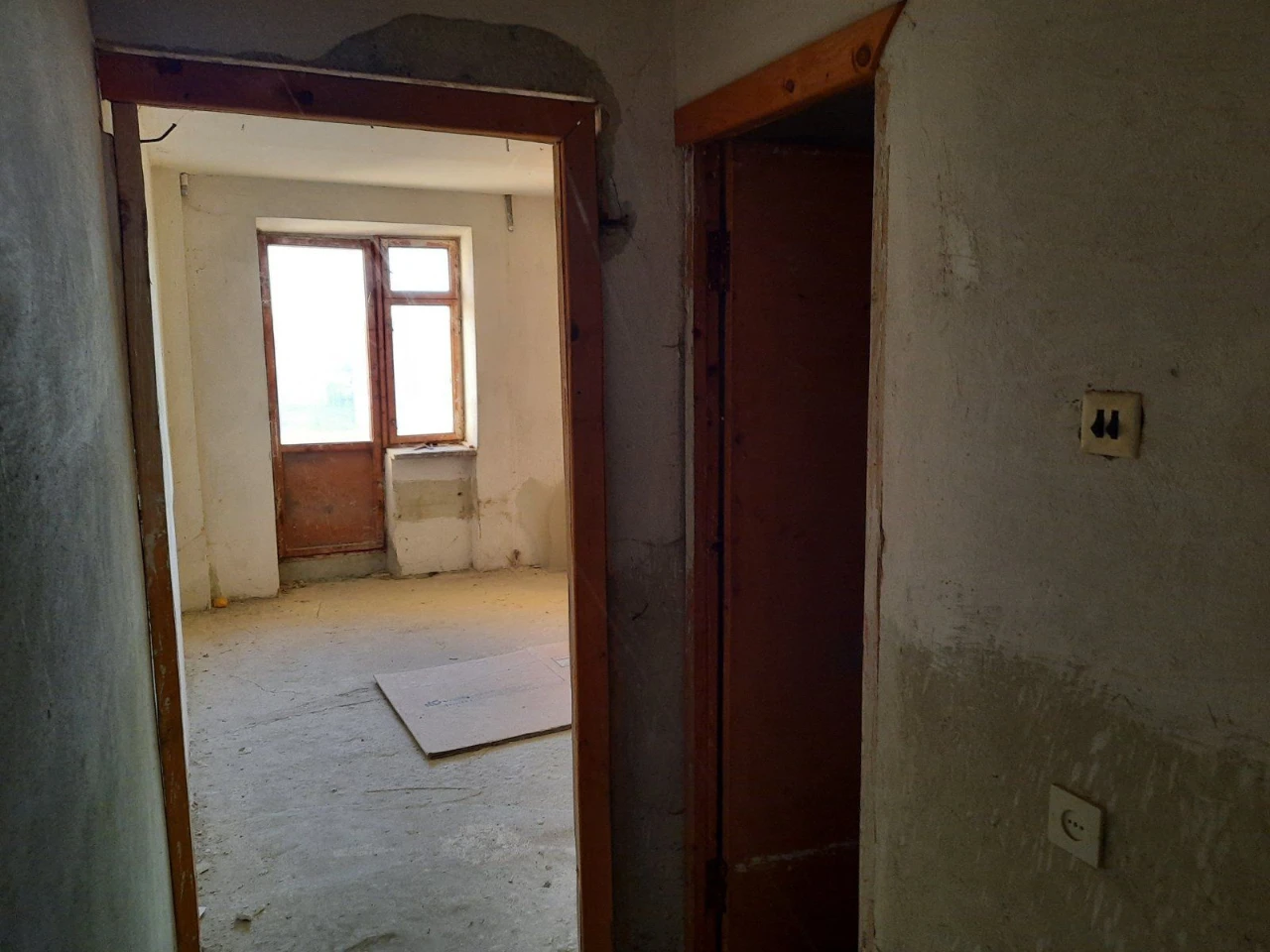 Власник. Продам трьох кімнатну квартиру в курорті Моршин 70м