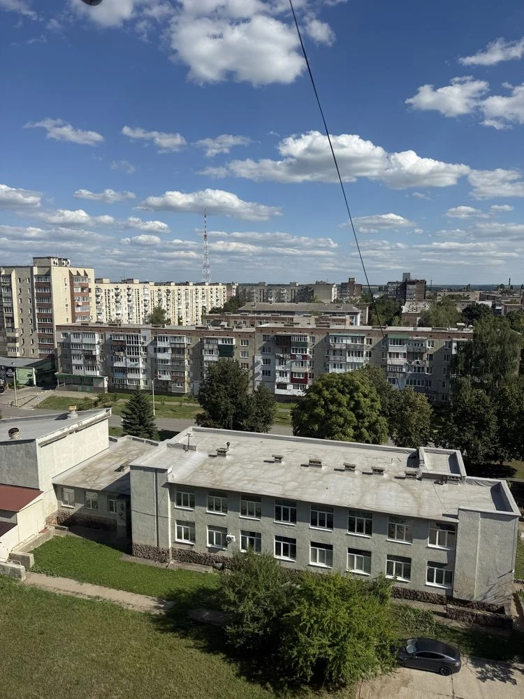 Продается 2-комнатная квартира, город Новоднистровск