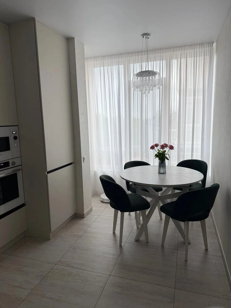 Продаж 2 кімн квартра 60 м² 8/8 м.Дубляни 140000$