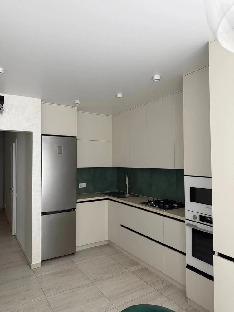 Продаж 2 кімн квартра 60 м² 8/8 м.Дубляни 140000$