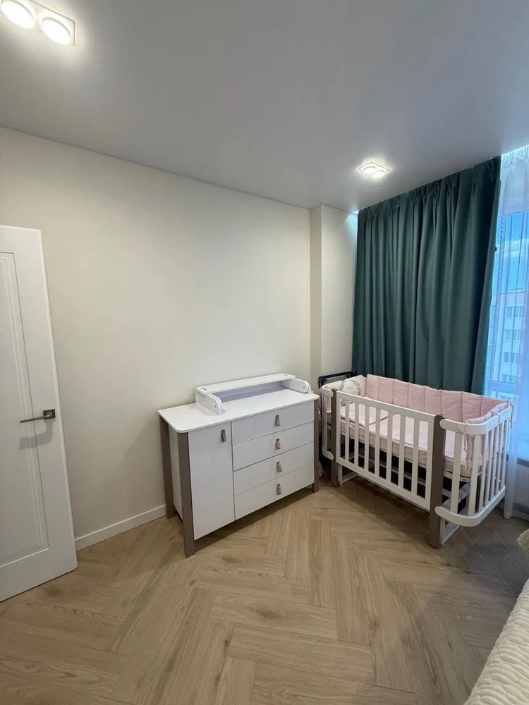 Продаж 2 кімн квартра 60 м² 8/8 м.Дубляни 140000$