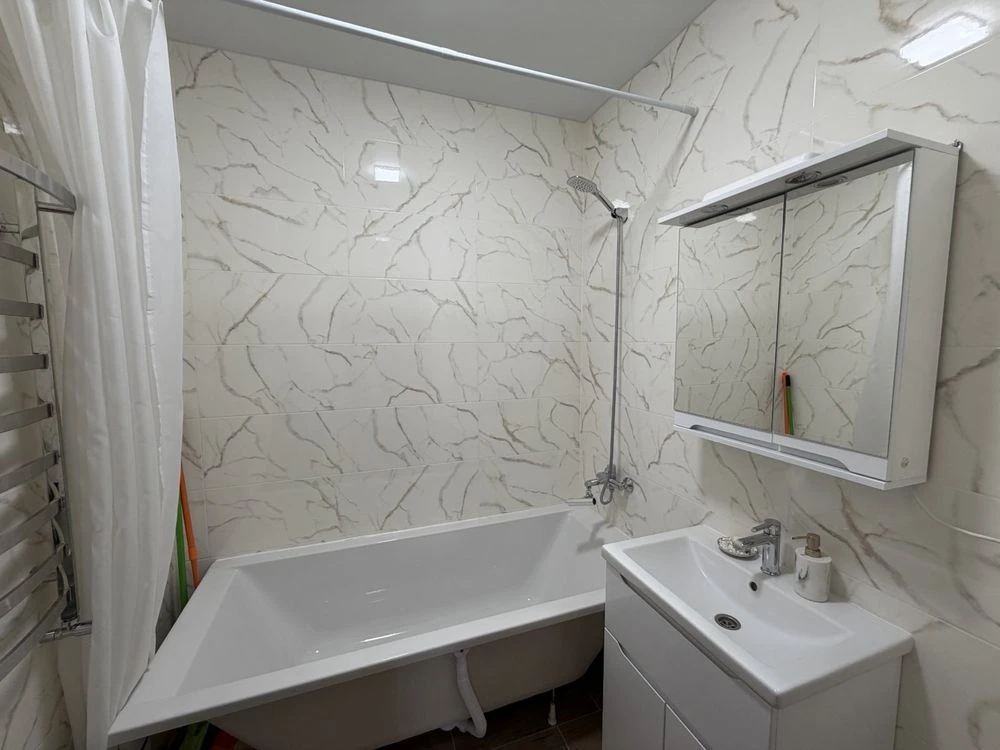 Продаж 2 кімн.квартира 75 м² 7/8 м.Дубляни ,вул.В.Великого