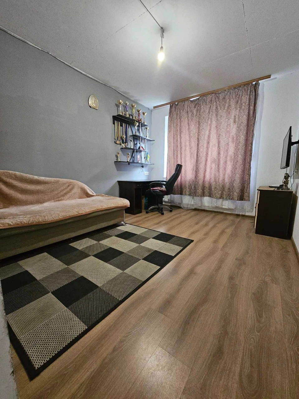 Продаж 2к Дубляни В.Великого 64м 1/7ц 79тис ремонт  меблі ко