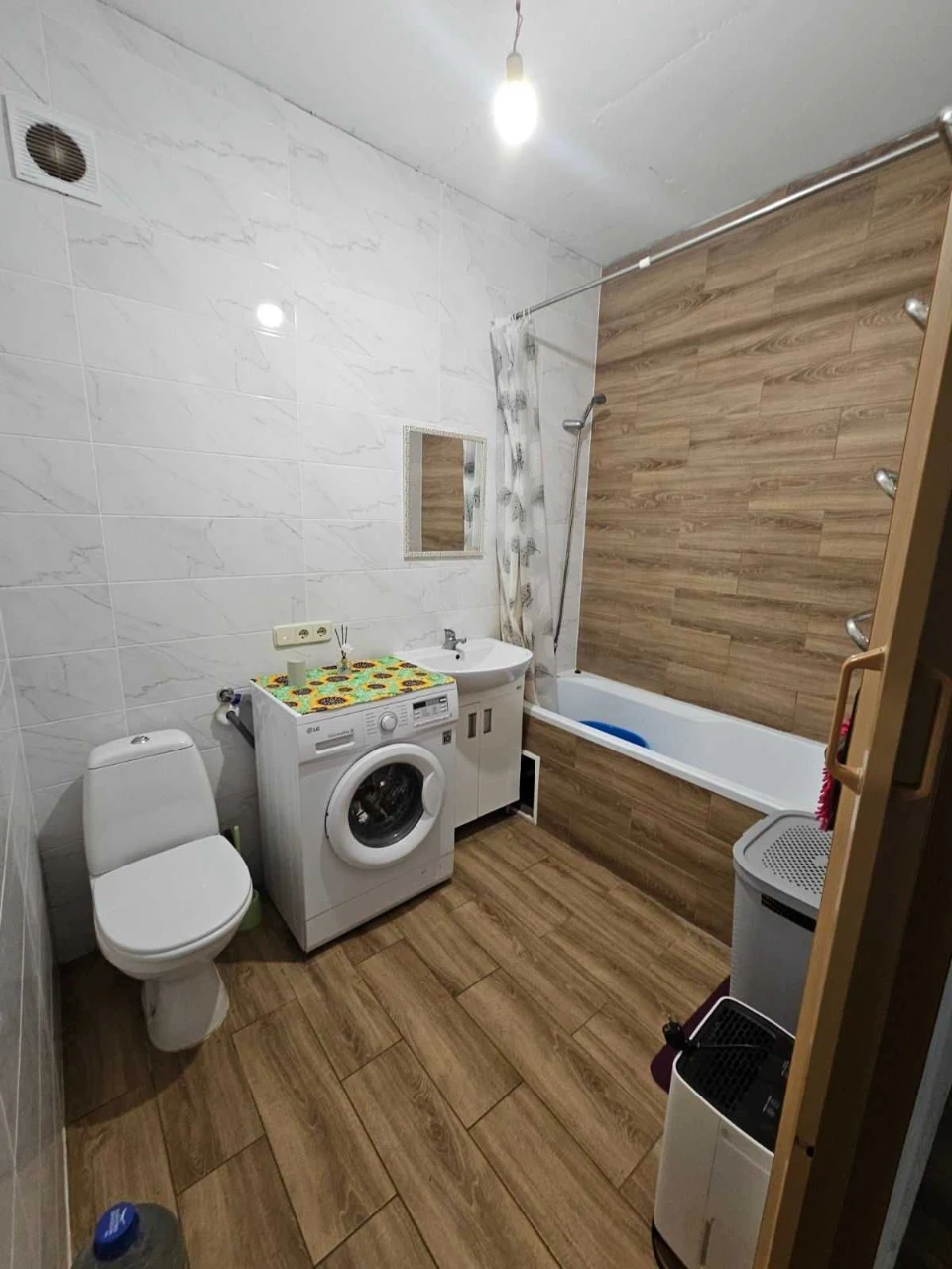 Продаж 2к Дубляни В.Великого 64м 1/7ц 79тис ремонт  меблі ко