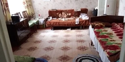 Продам квартиру в 4х квартирному будинку